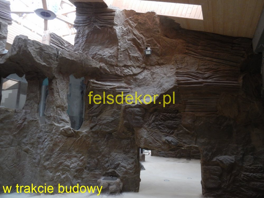 picture/felsdekor_5_dekorbet_copsa_kunstfelsen_decoflex_gdansk_zoo_lwy_24.jpg